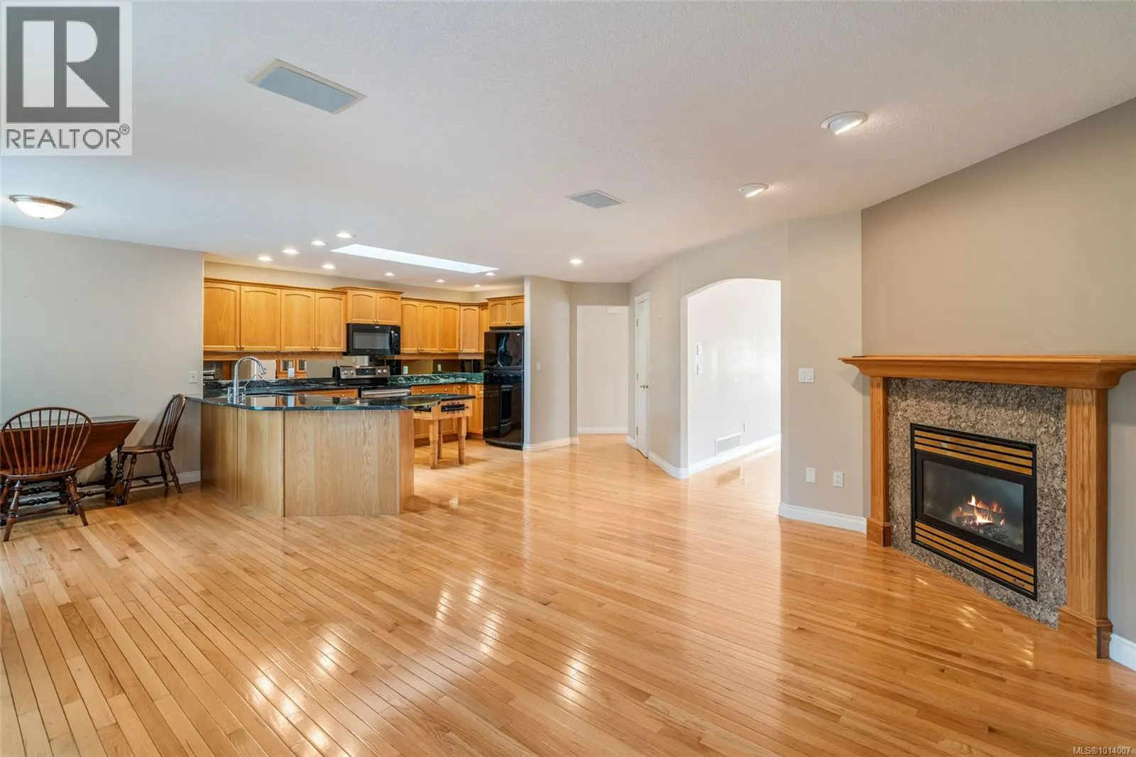 133 Hamilton Ave