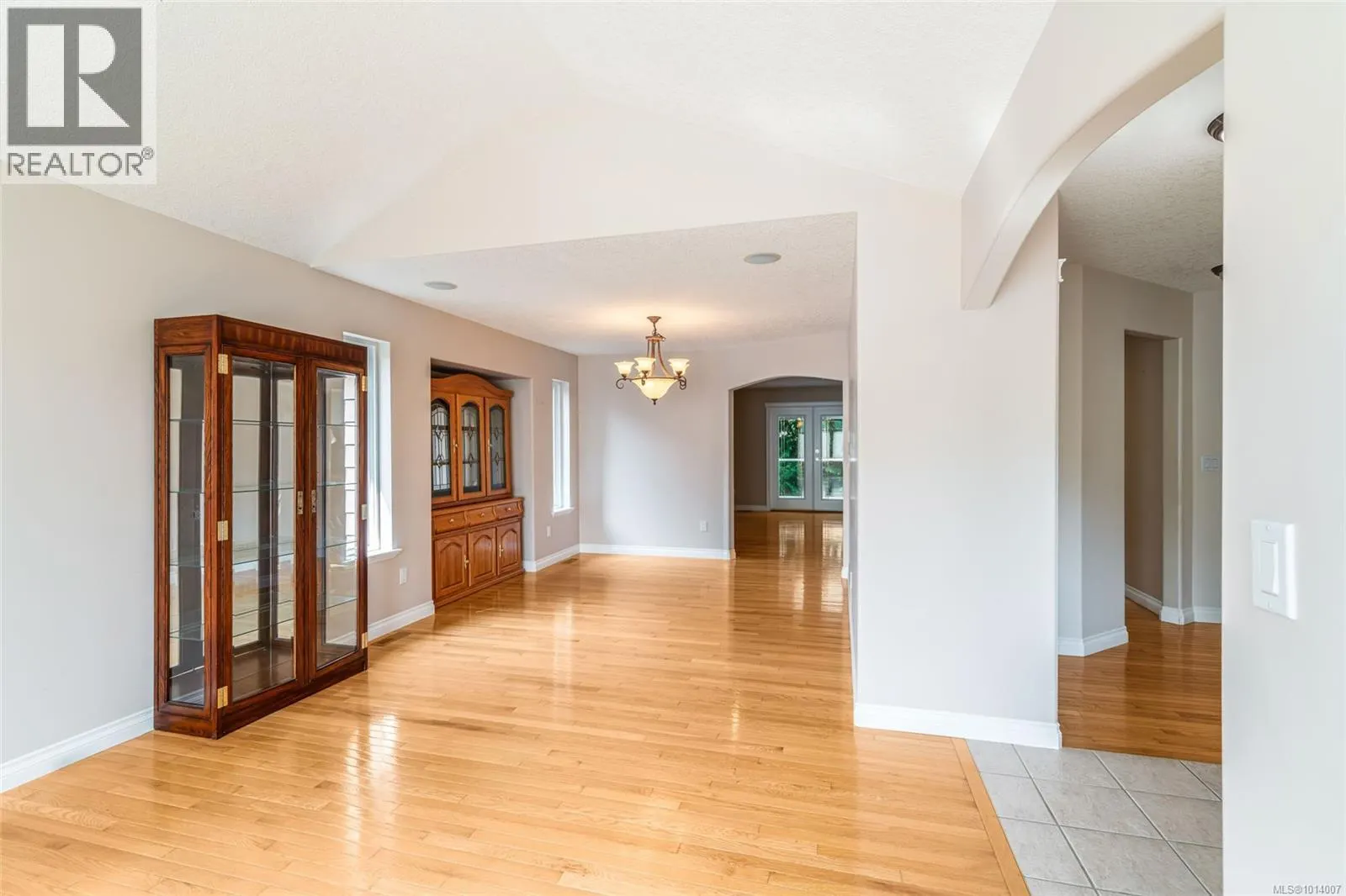 133 Hamilton Ave