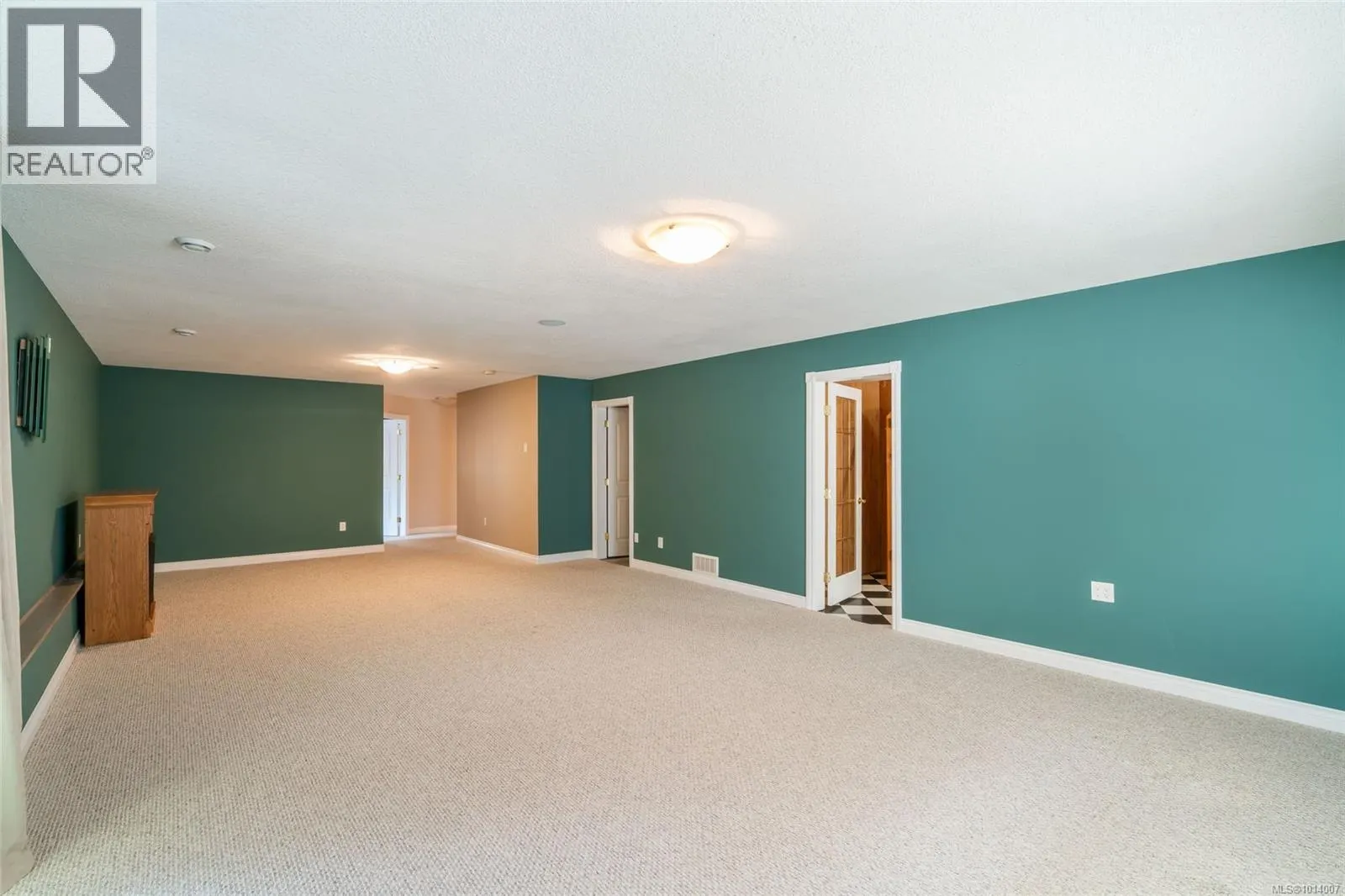 133 Hamilton Ave