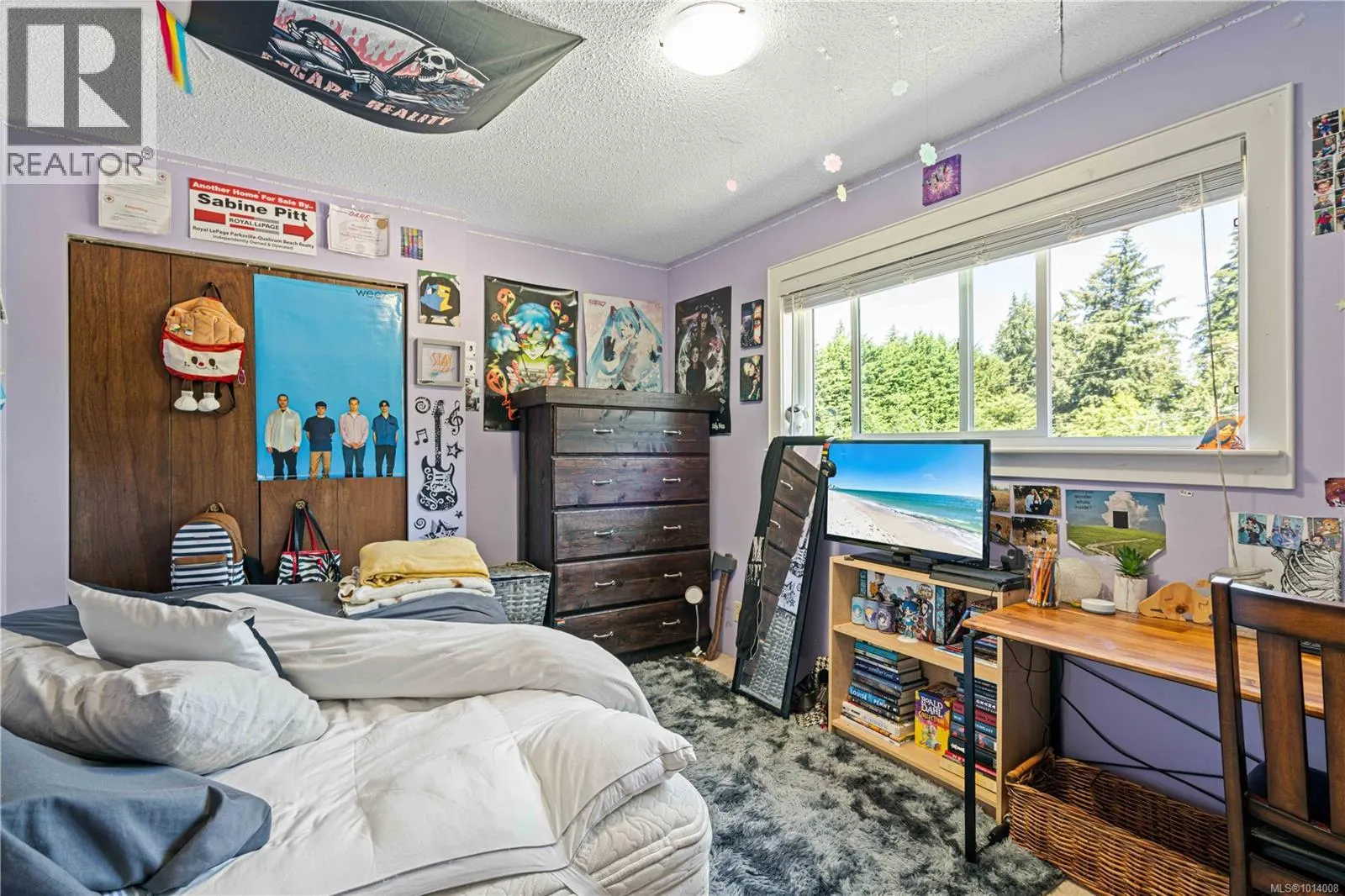 A & B 153 Bald Eagle Cres