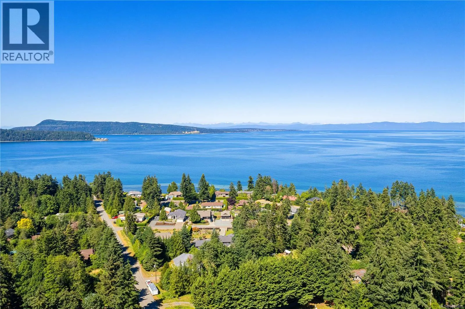 A & B 153 Bald Eagle Cres
