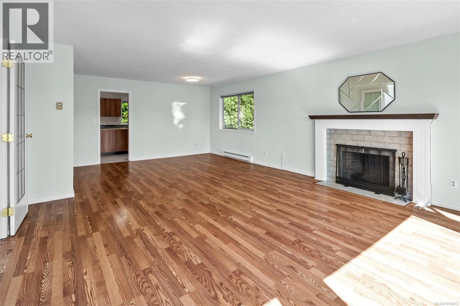 4243 Panorama Dr
