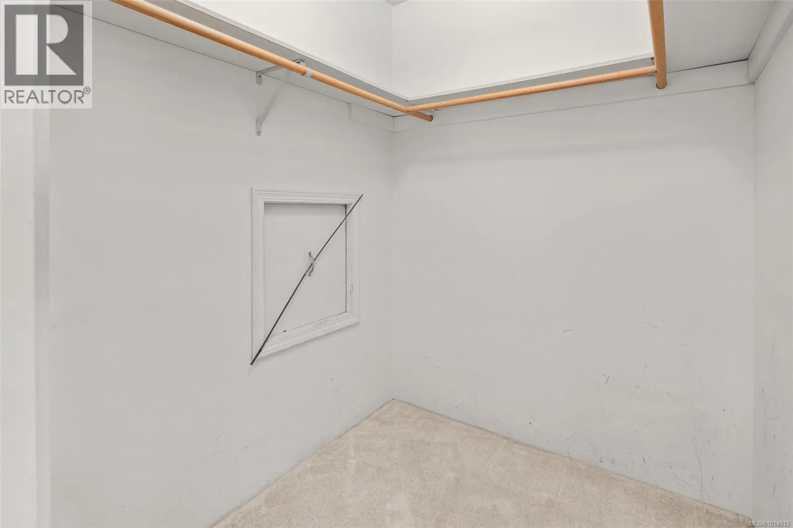 4243 Panorama Dr