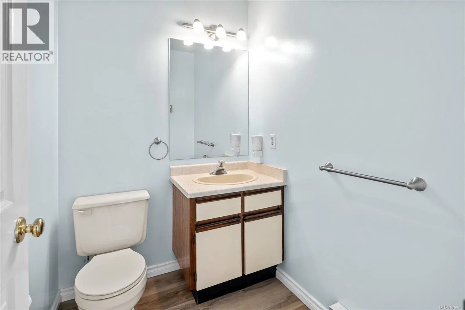 4243 Panorama Dr