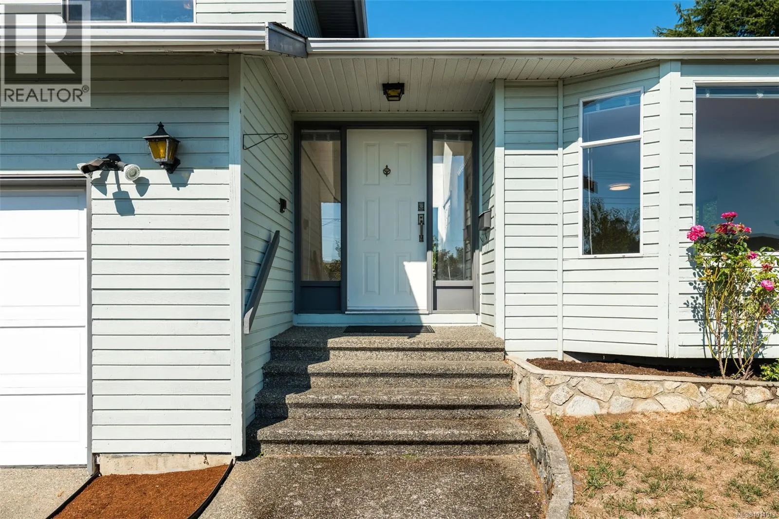 4243 Panorama Dr
