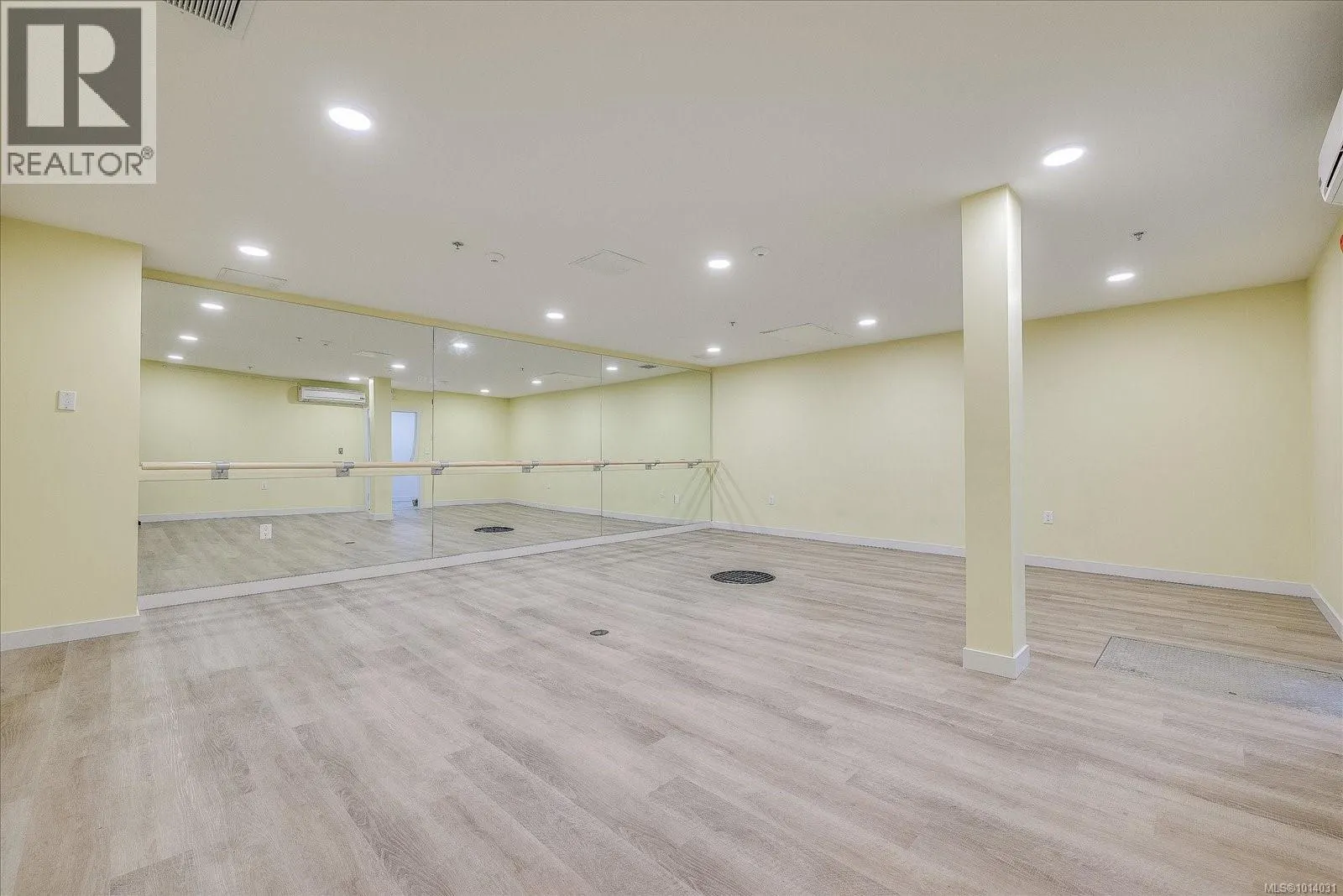 112 4830 Cedar Ridge Pl