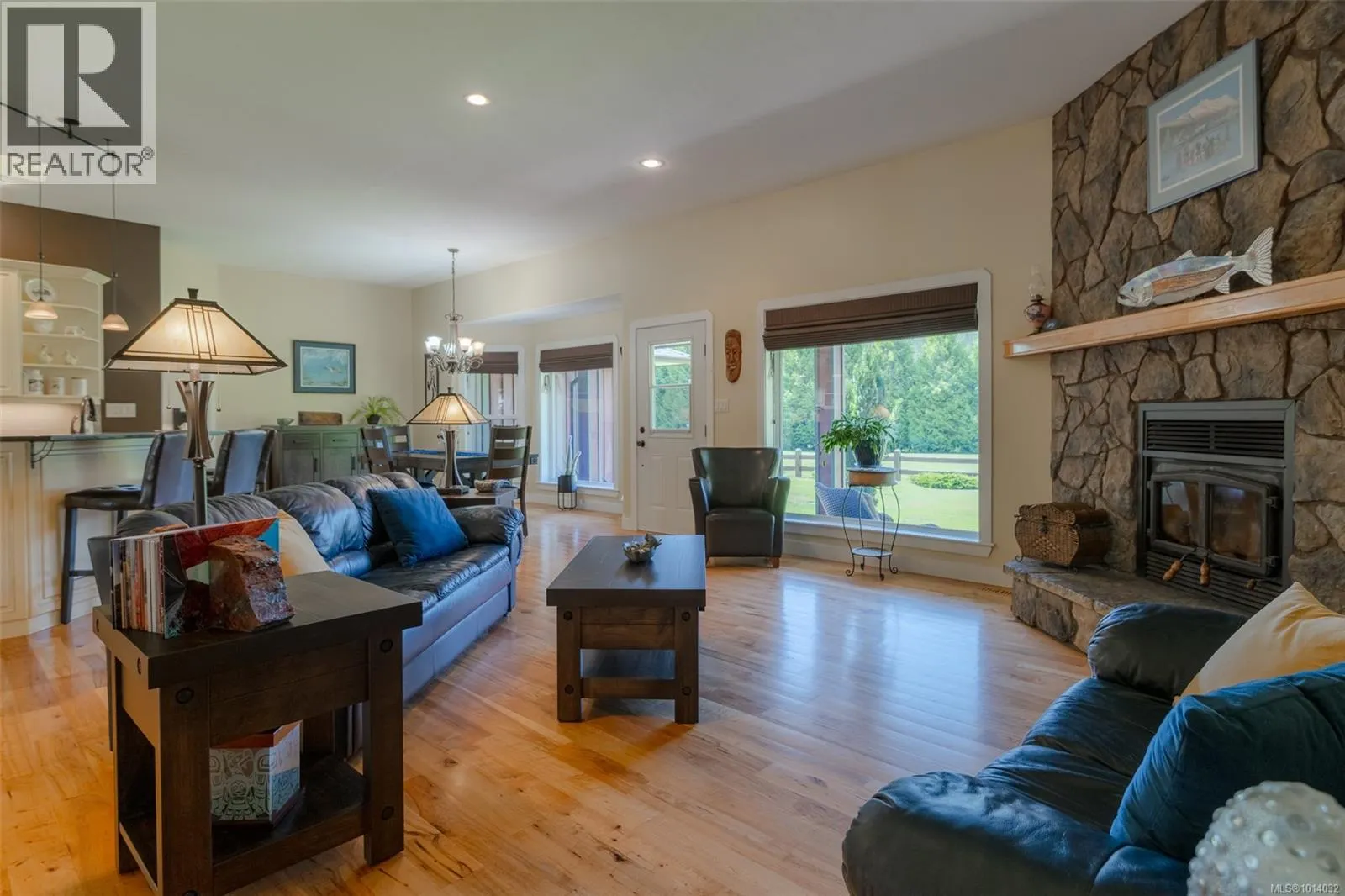 4426 Cowichan Lake Rd