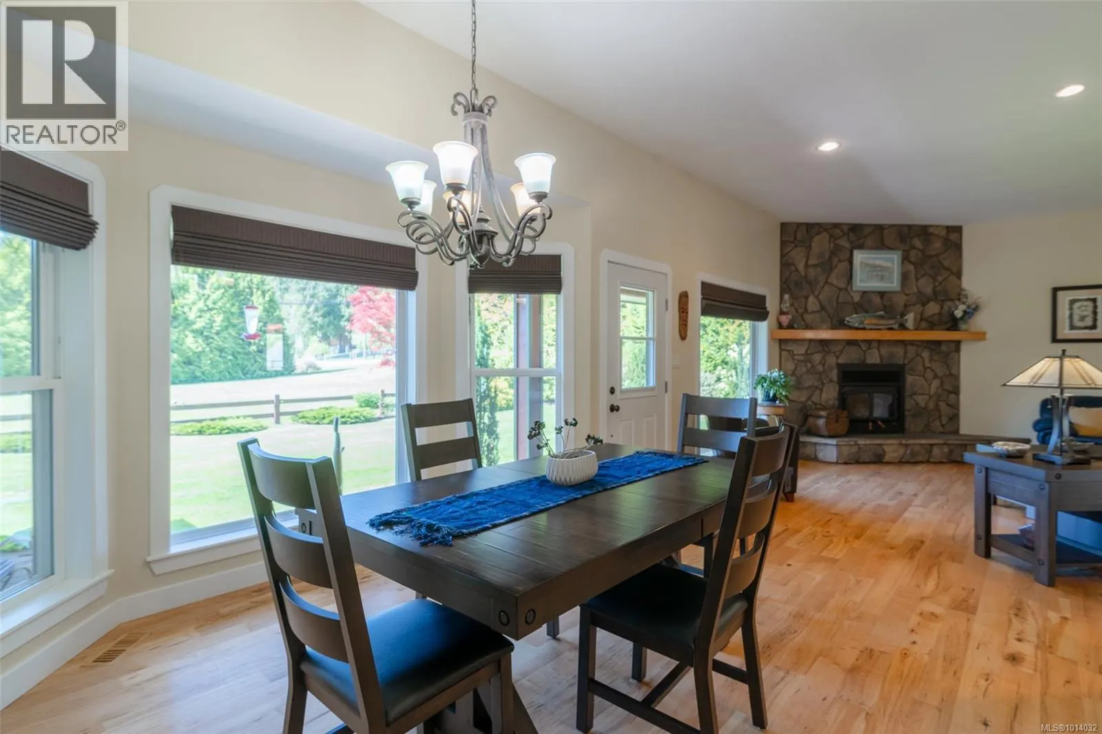 4426 Cowichan Lake Rd
