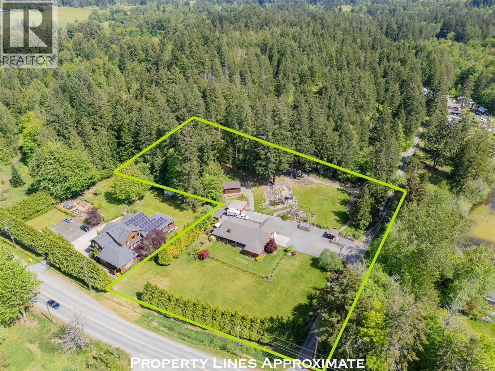 4426 Cowichan Lake Rd