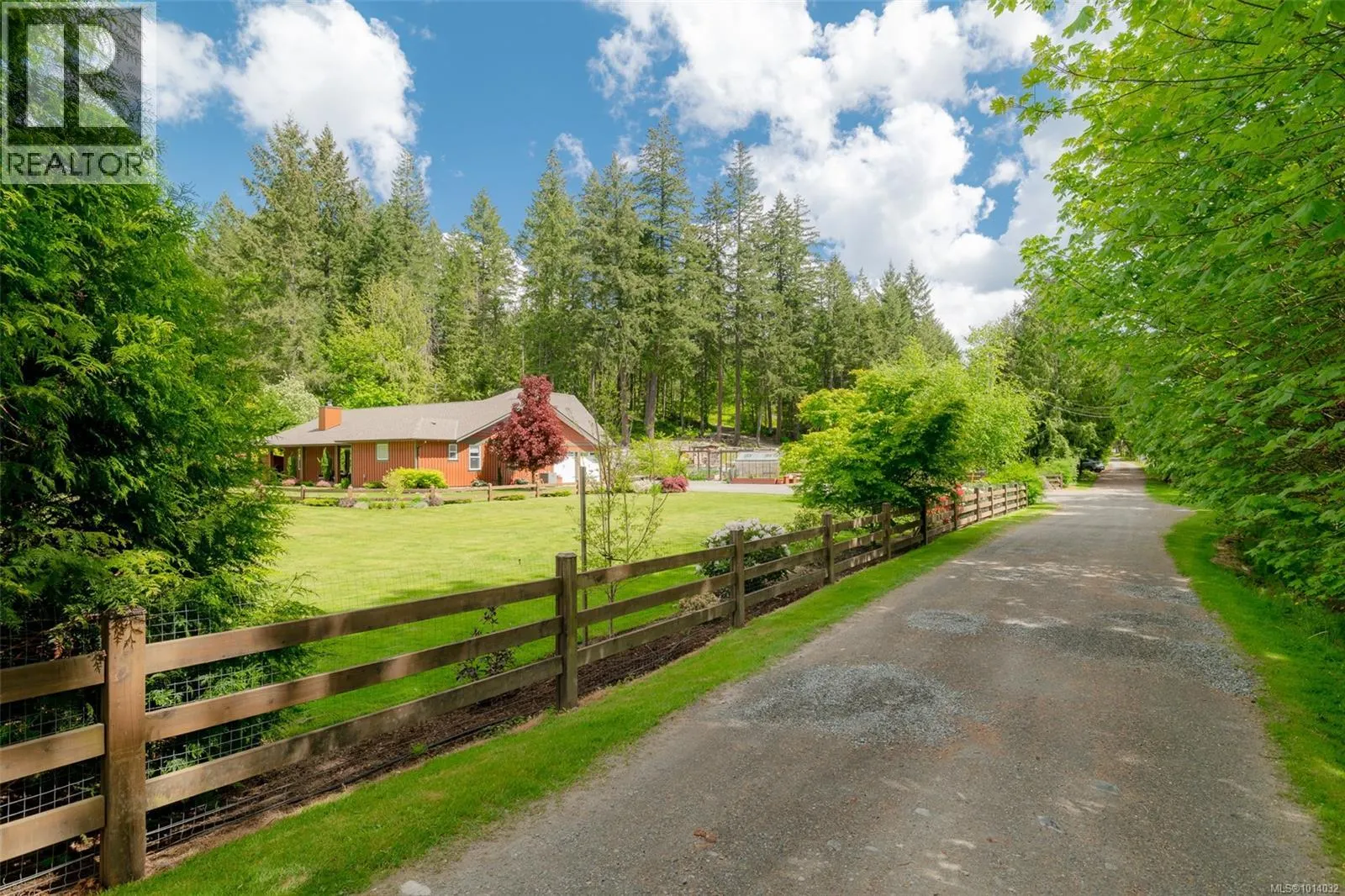 4426 Cowichan Lake Rd