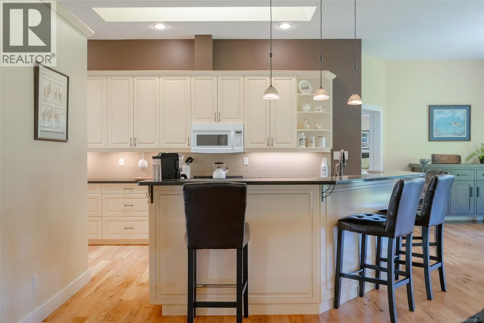 4426 Cowichan Lake Rd