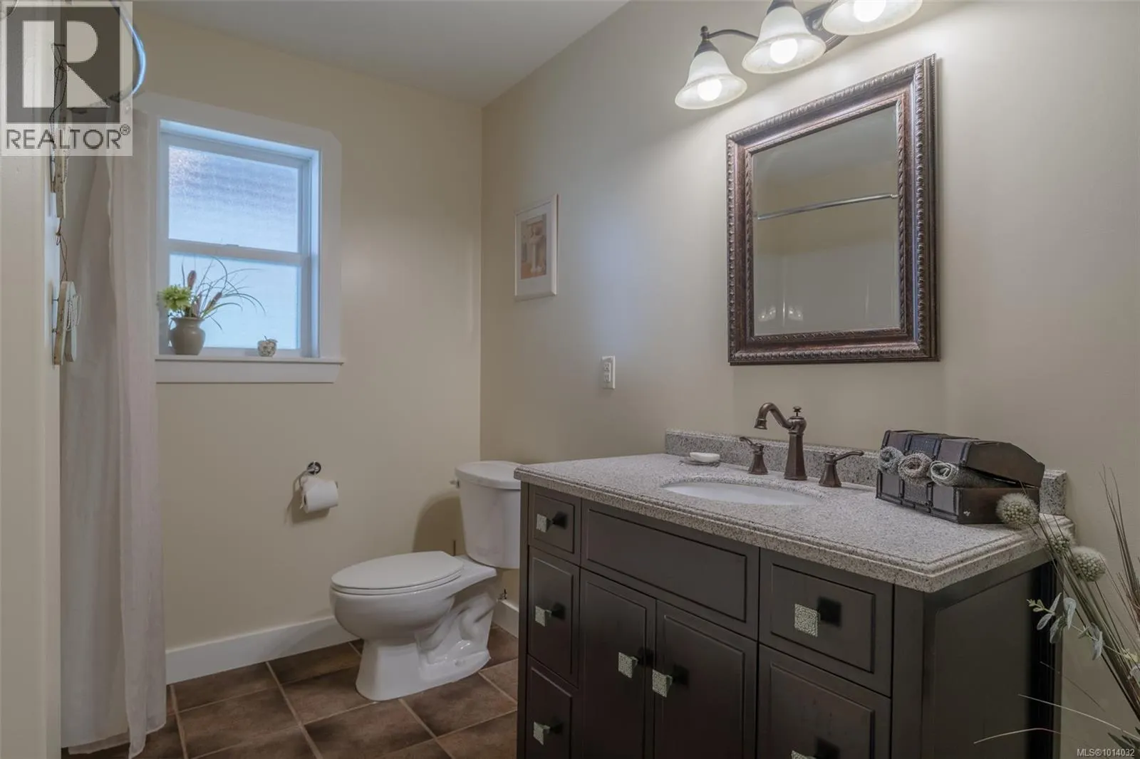 4426 Cowichan Lake Rd