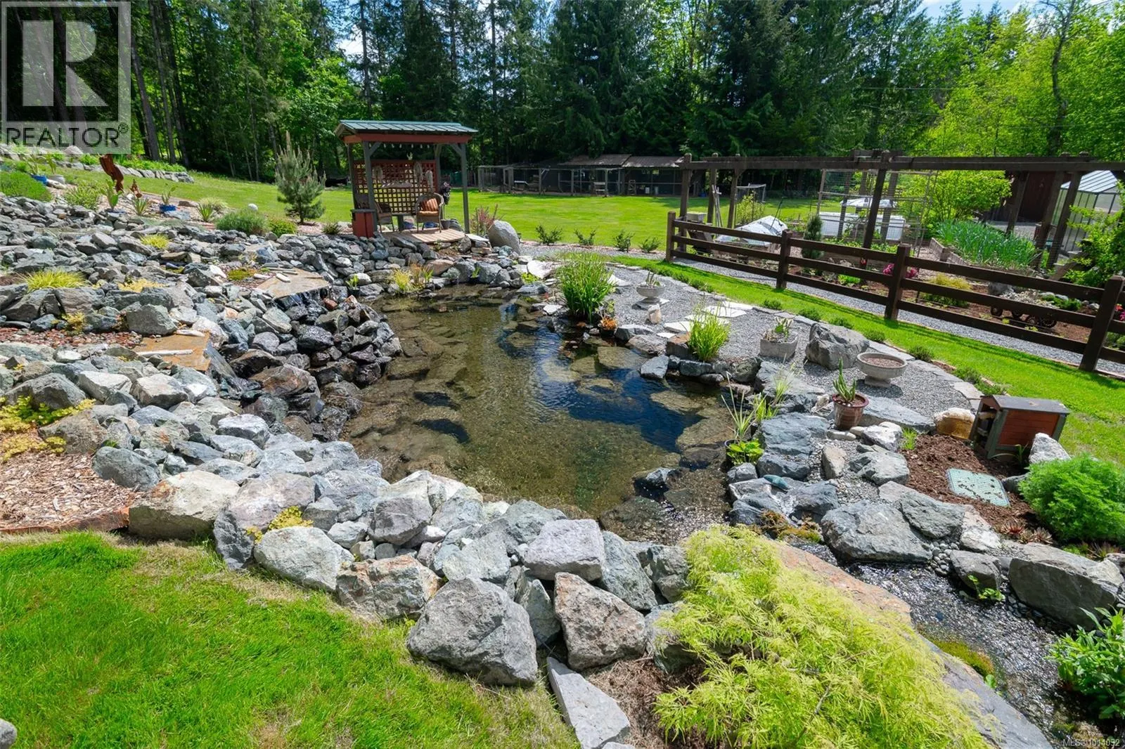 4426 Cowichan Lake Rd