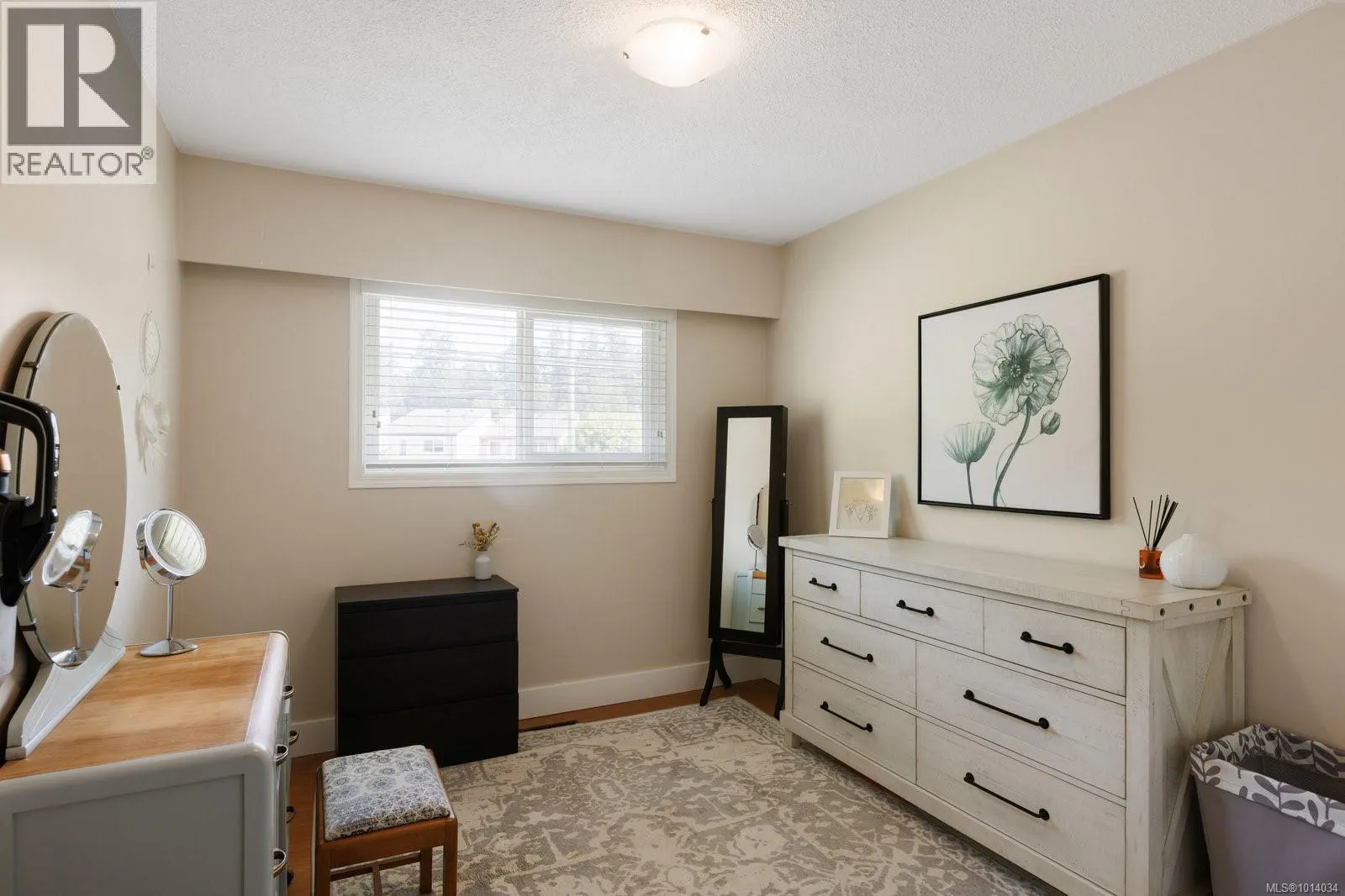 2867 Sooke Lake Rd
