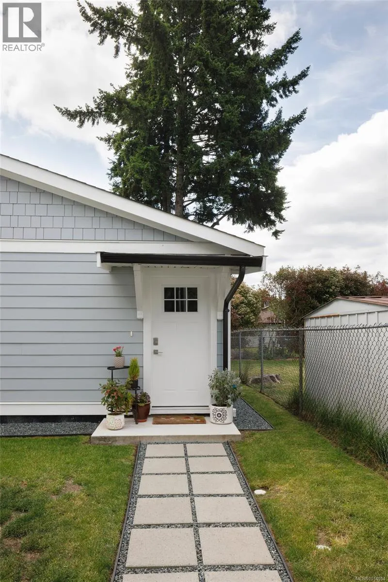 2867 Sooke Lake Rd