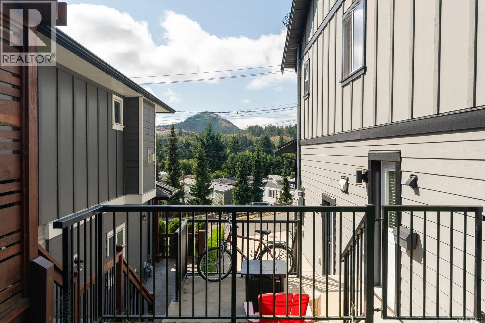 2838 Sooke Lake Rd