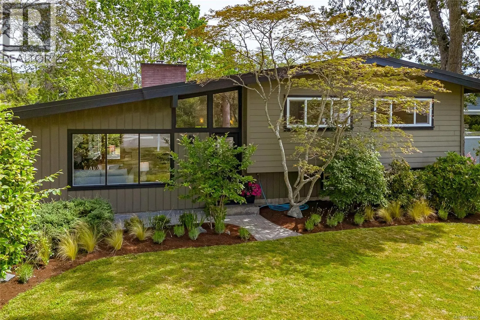 3515 Cardiff Pl