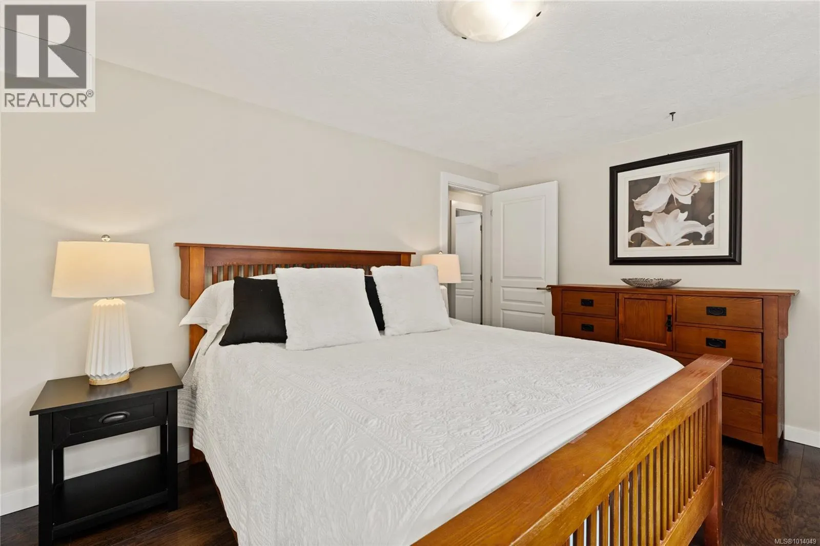 3061 Renfrew Rd