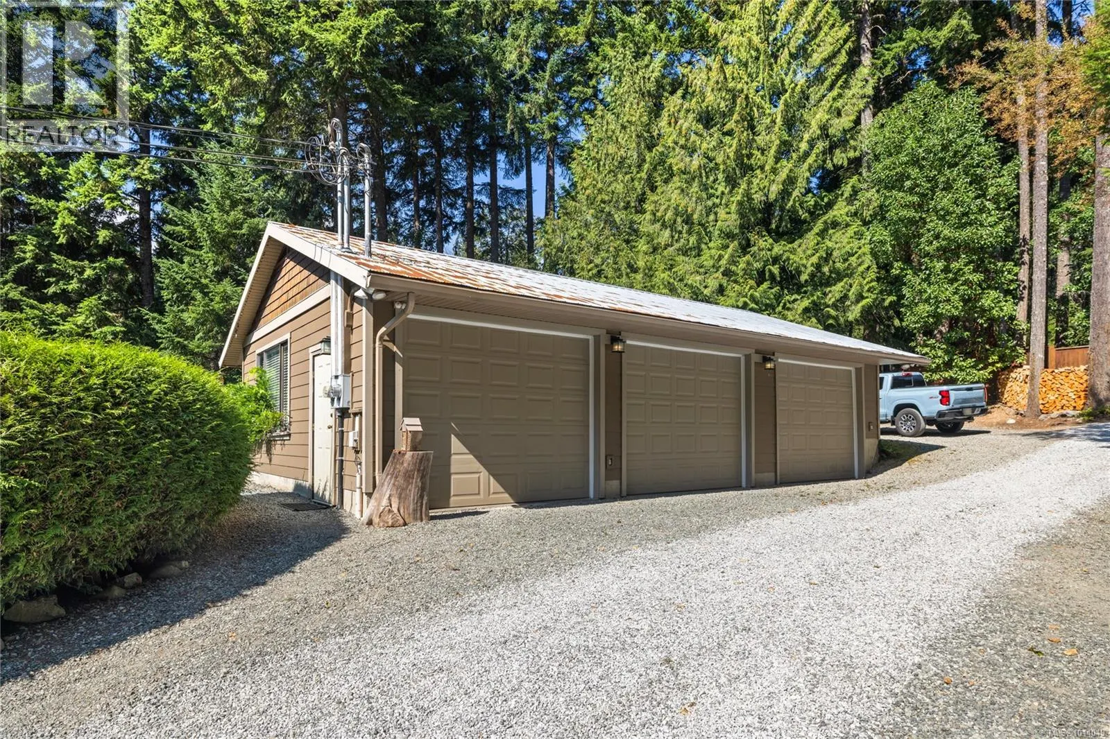 3061 Renfrew Rd