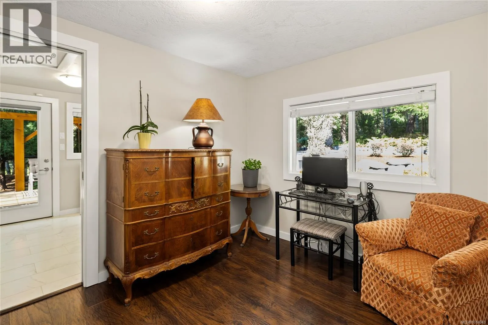 3061 Renfrew Rd