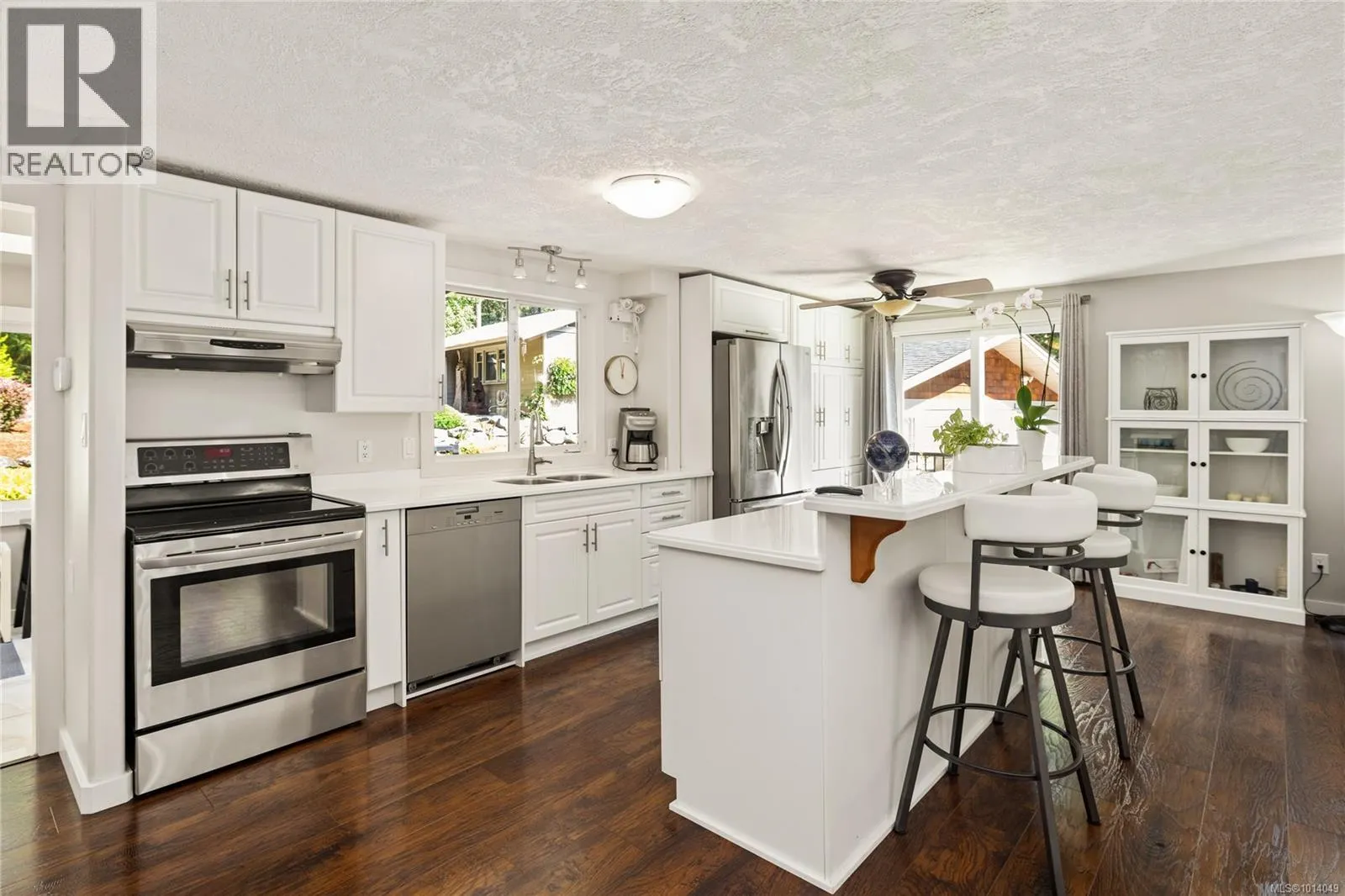 3061 Renfrew Rd