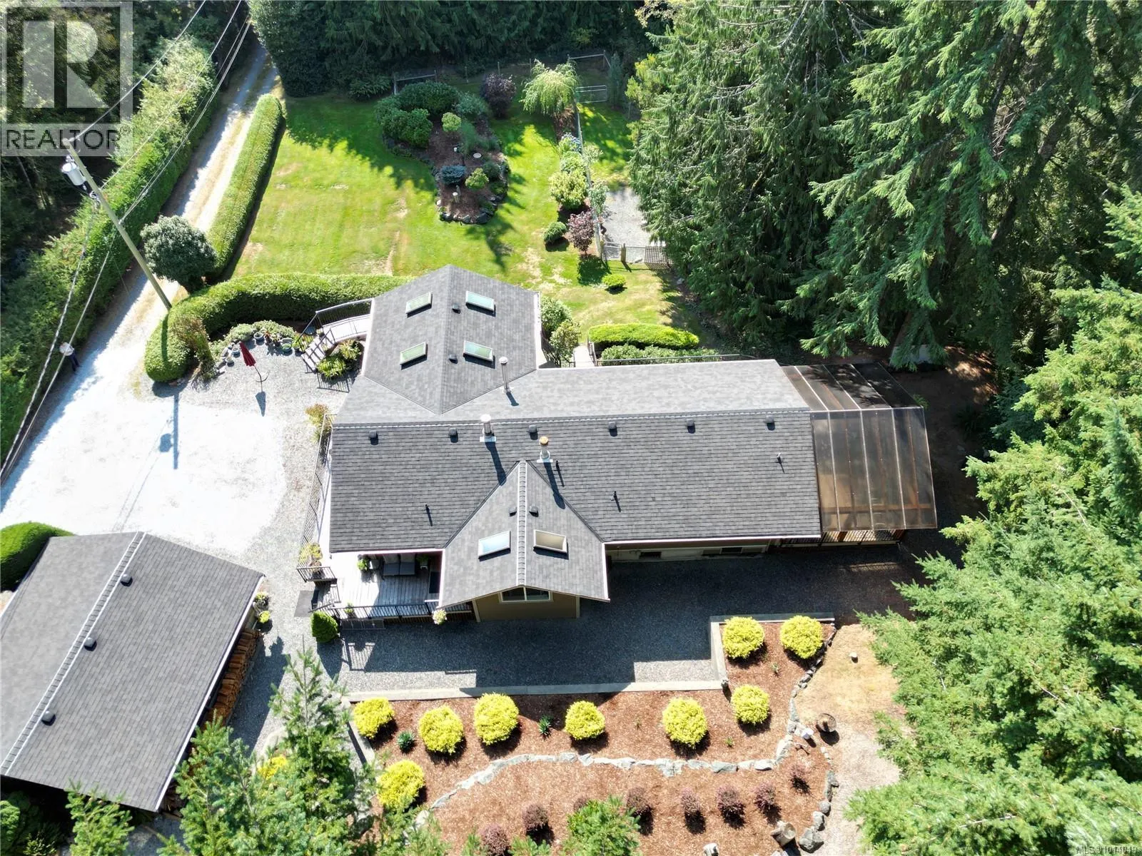 3061 Renfrew Rd