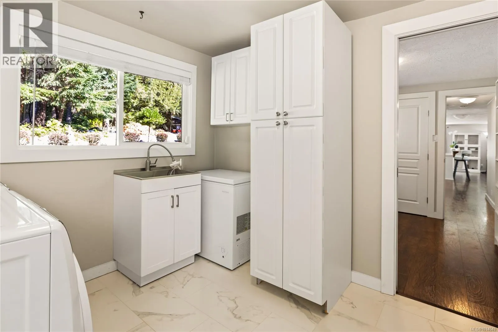 3061 Renfrew Rd