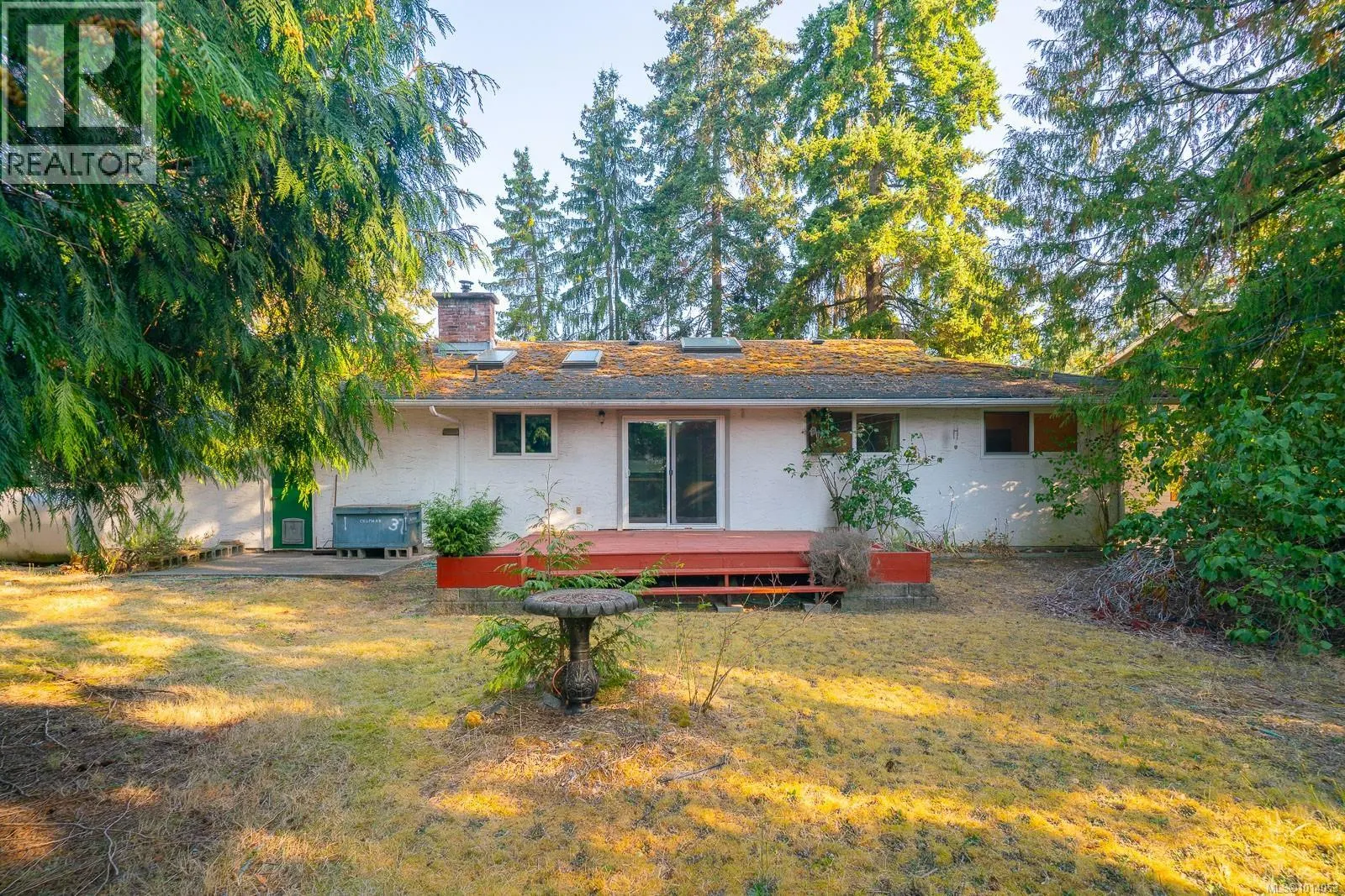 2237 Blue Jay Way
