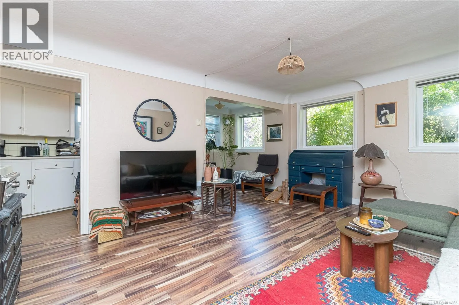 370 Richmond Ave