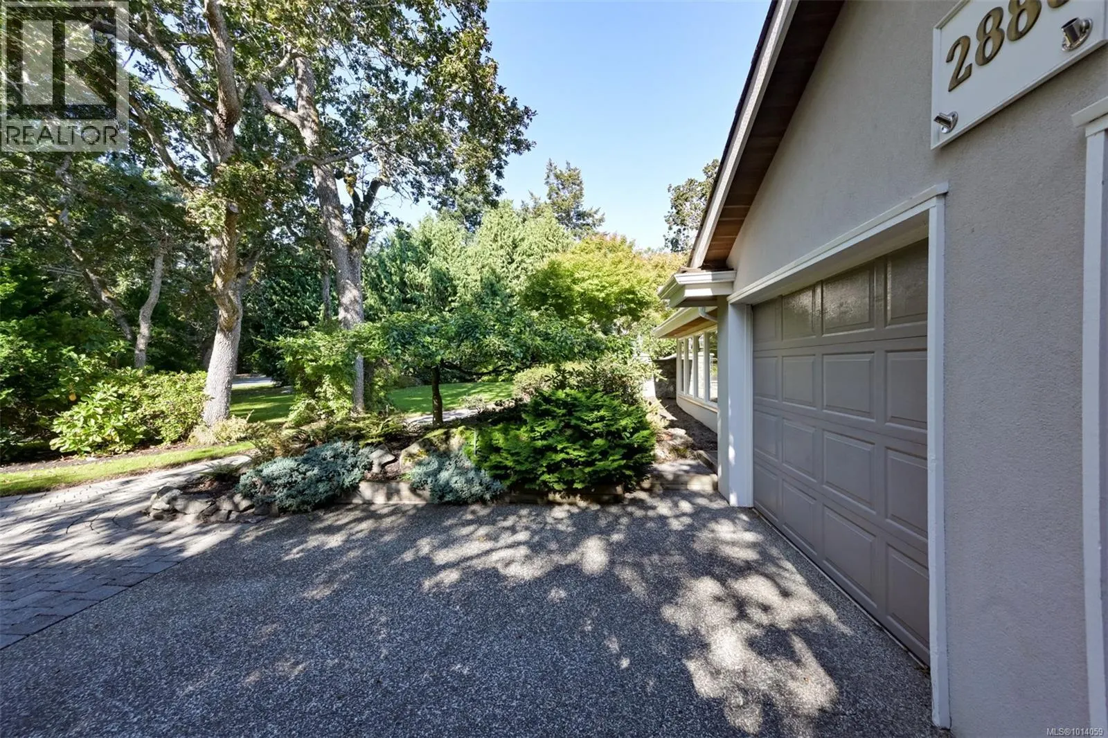 2886 Tudor Ave