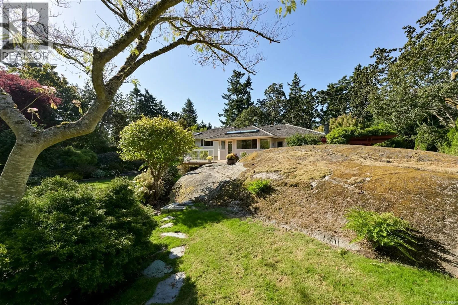 2886 Tudor Ave