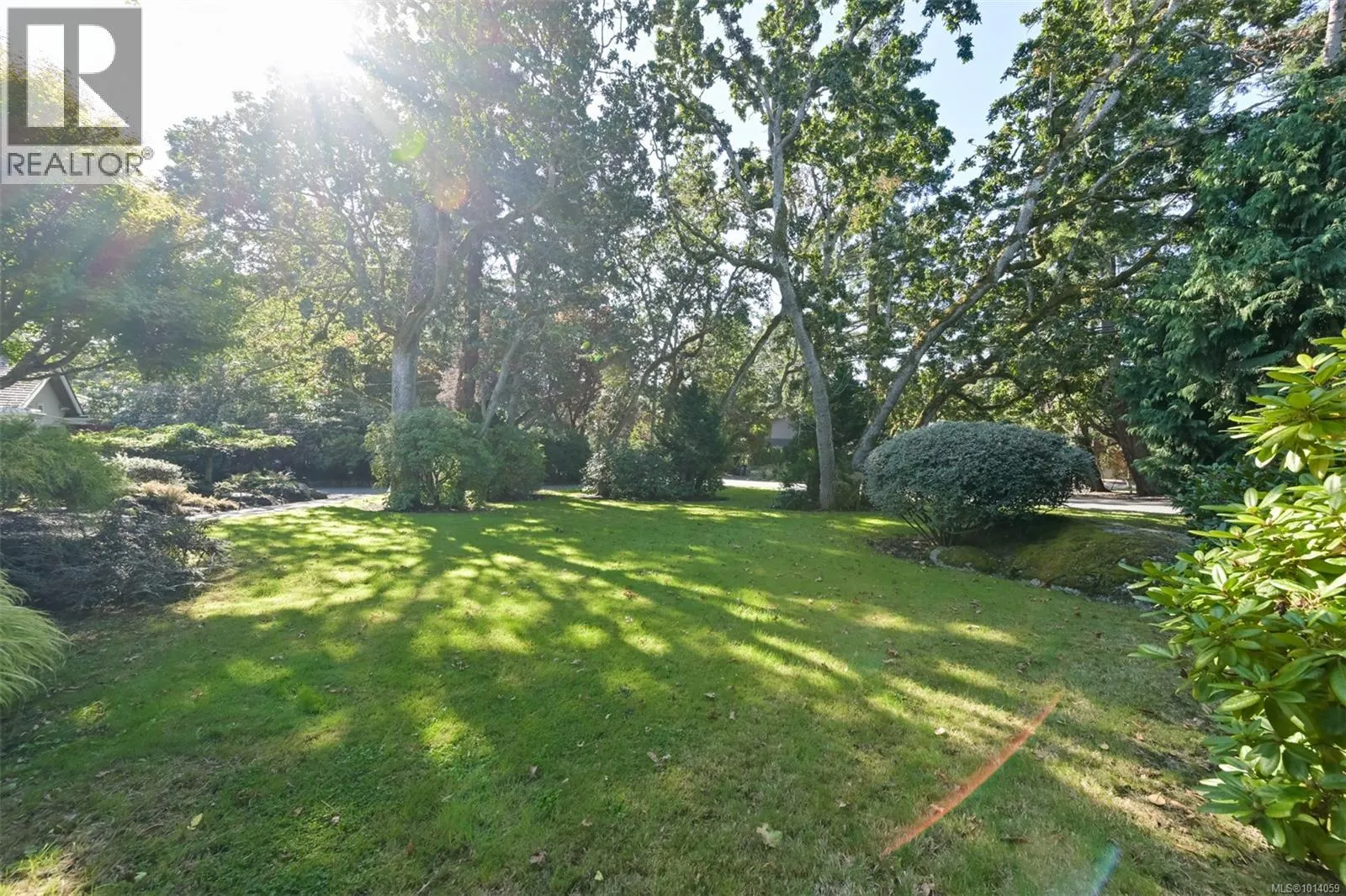2886 Tudor Ave