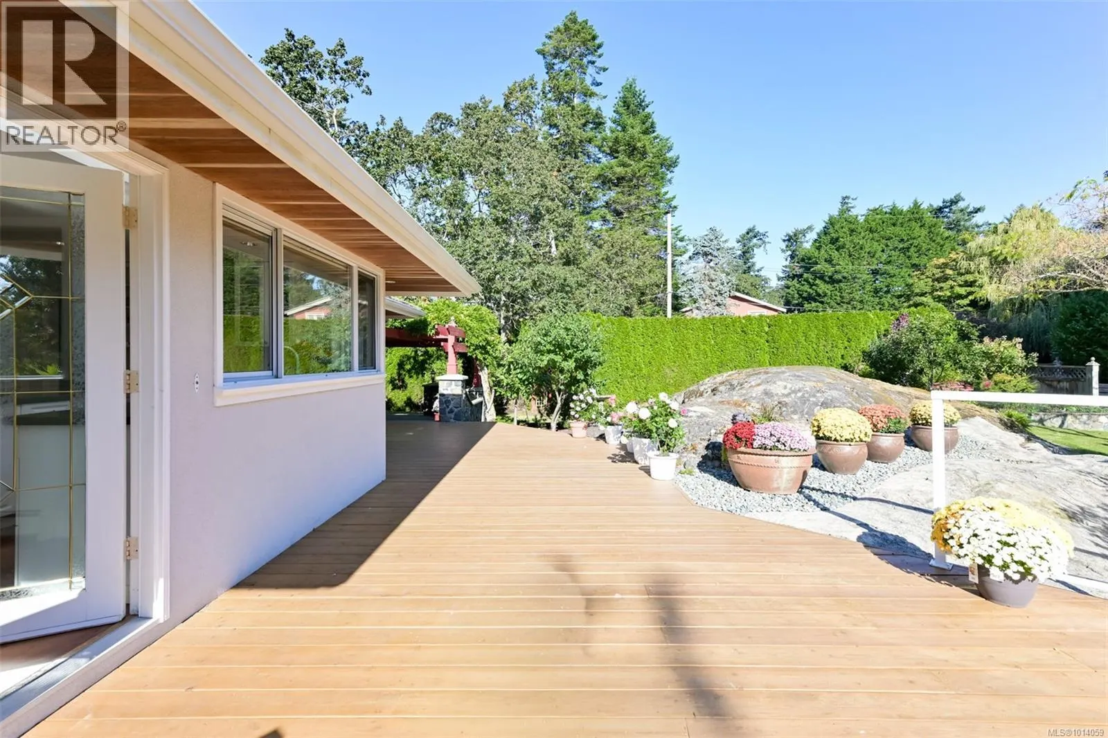 2886 Tudor Ave