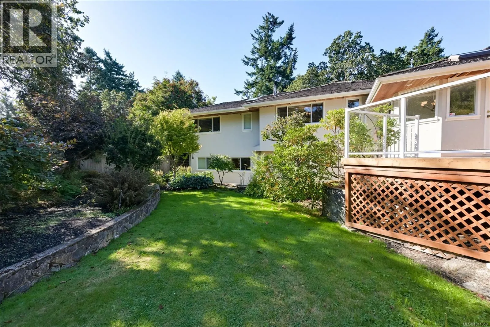 2886 Tudor Ave
