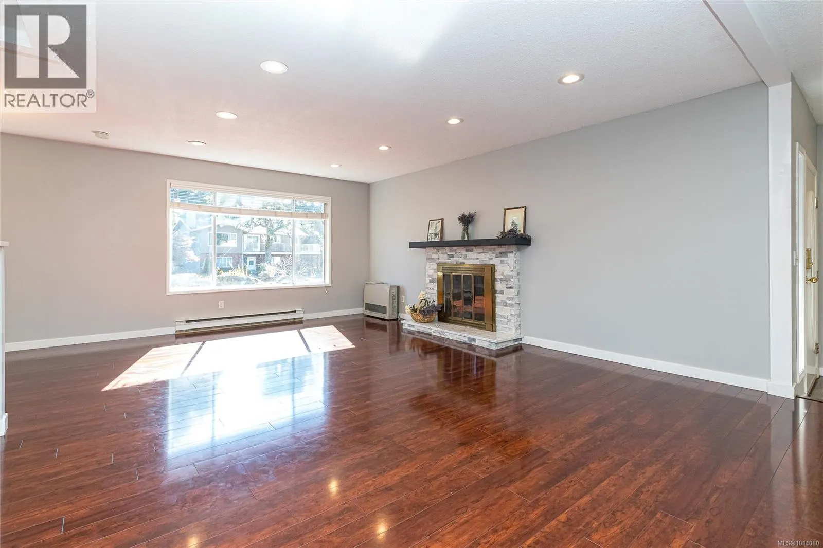 4166 Crosshaven Close