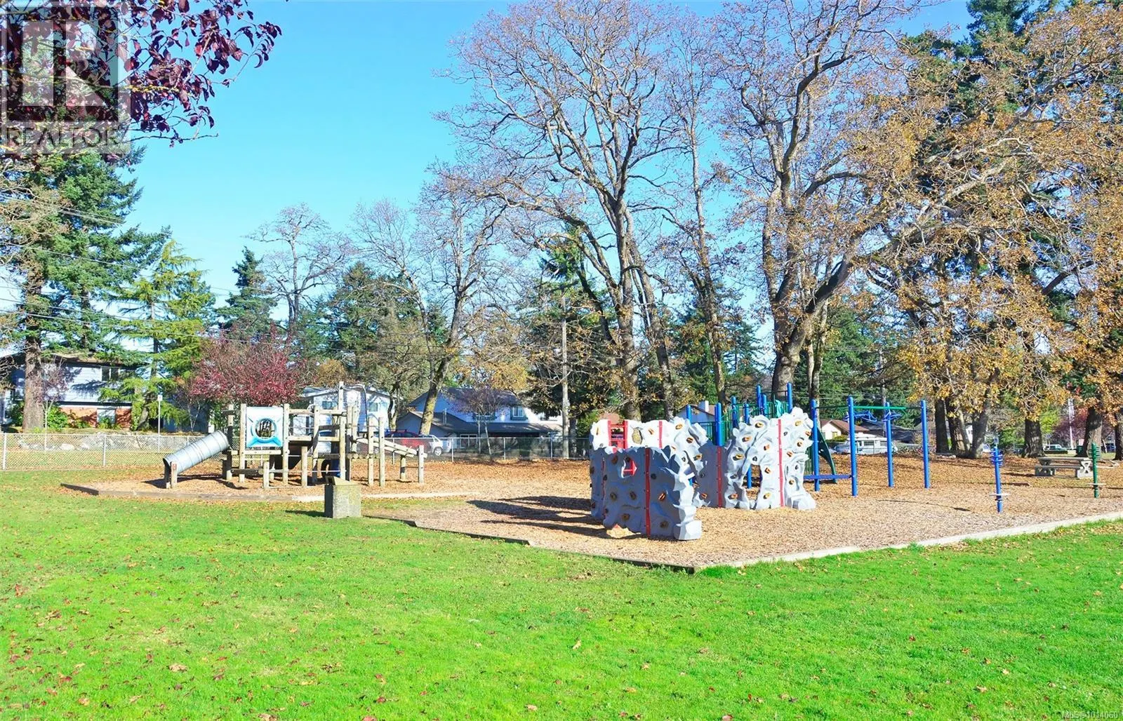 4166 Crosshaven Close