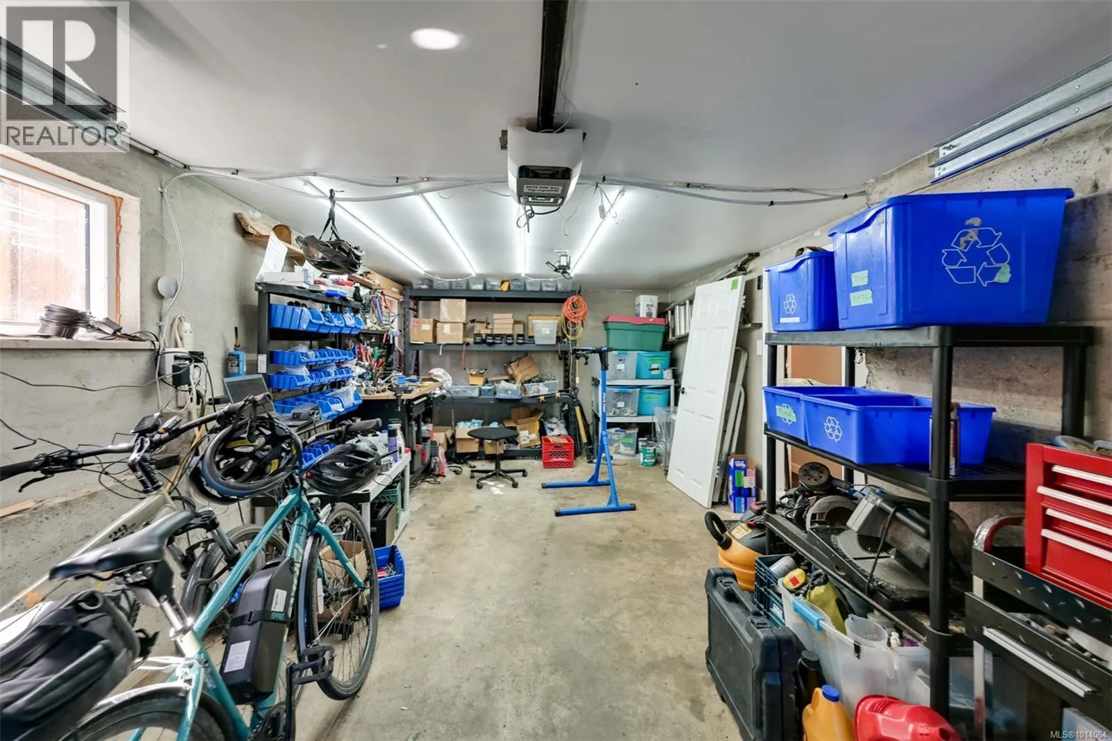 815 Leslie Dr