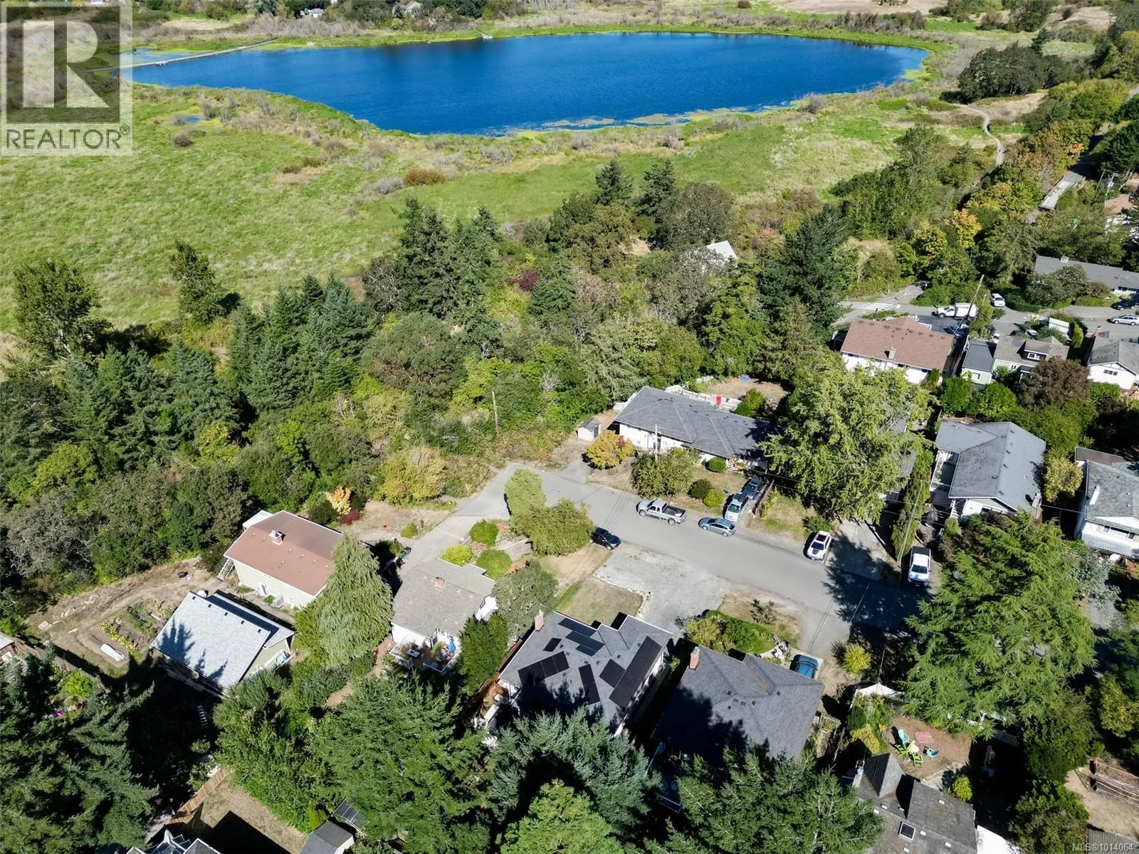 815 Leslie Dr