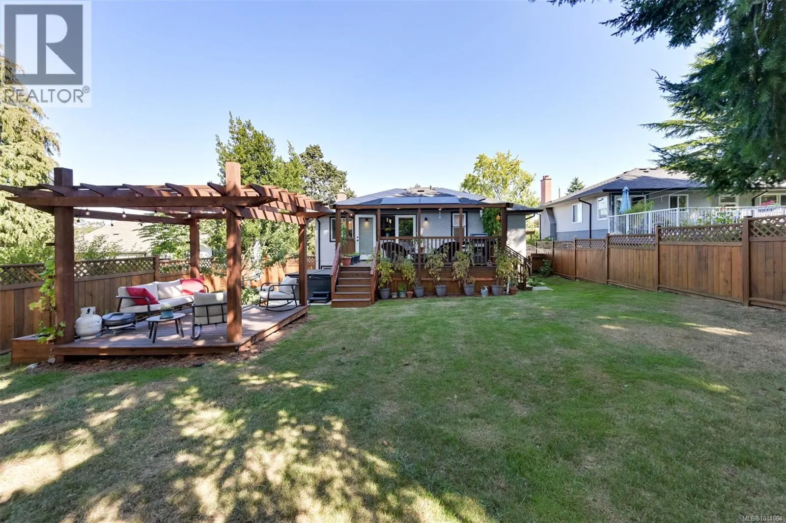 815 Leslie Dr
