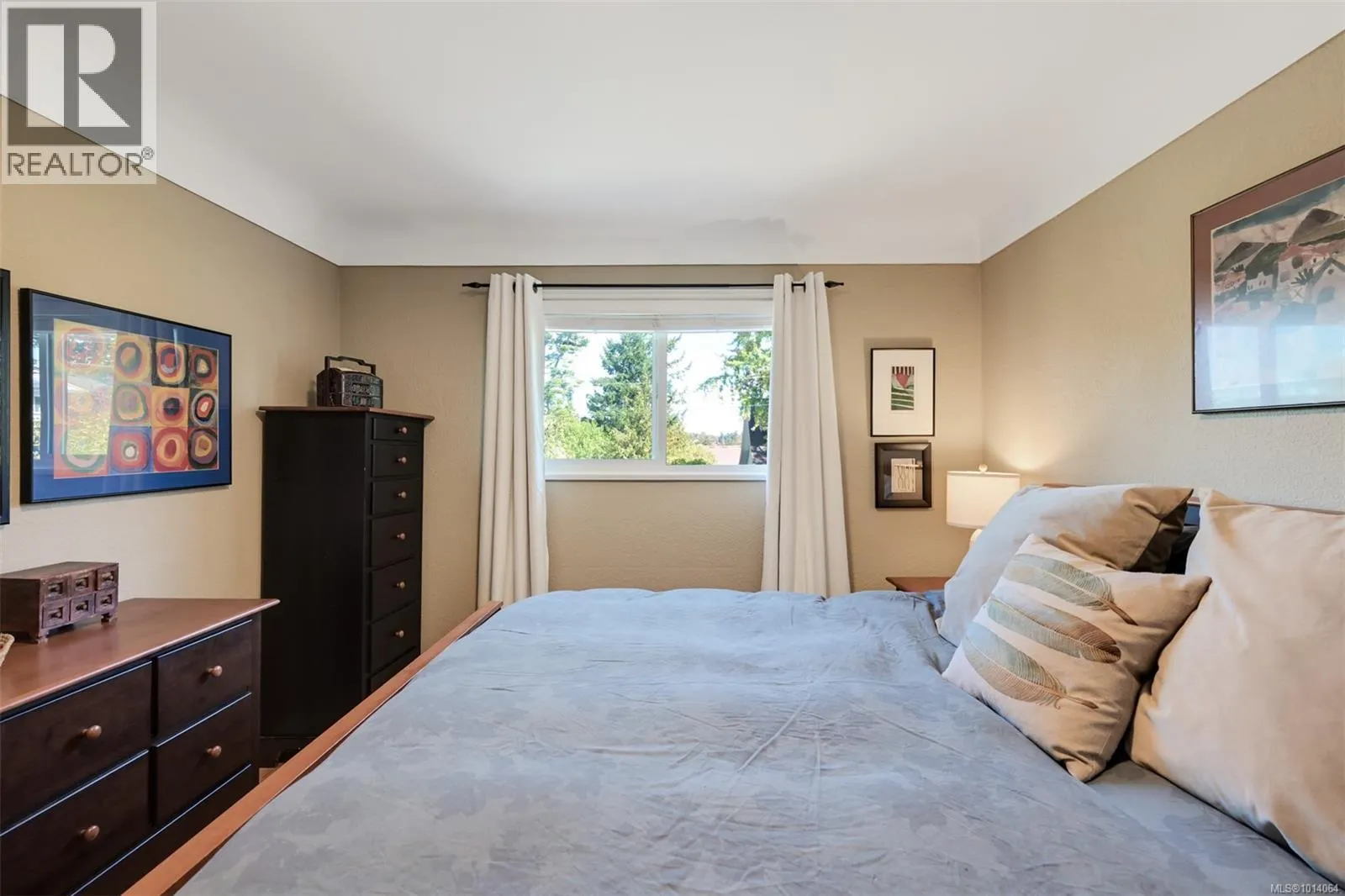 815 Leslie Dr