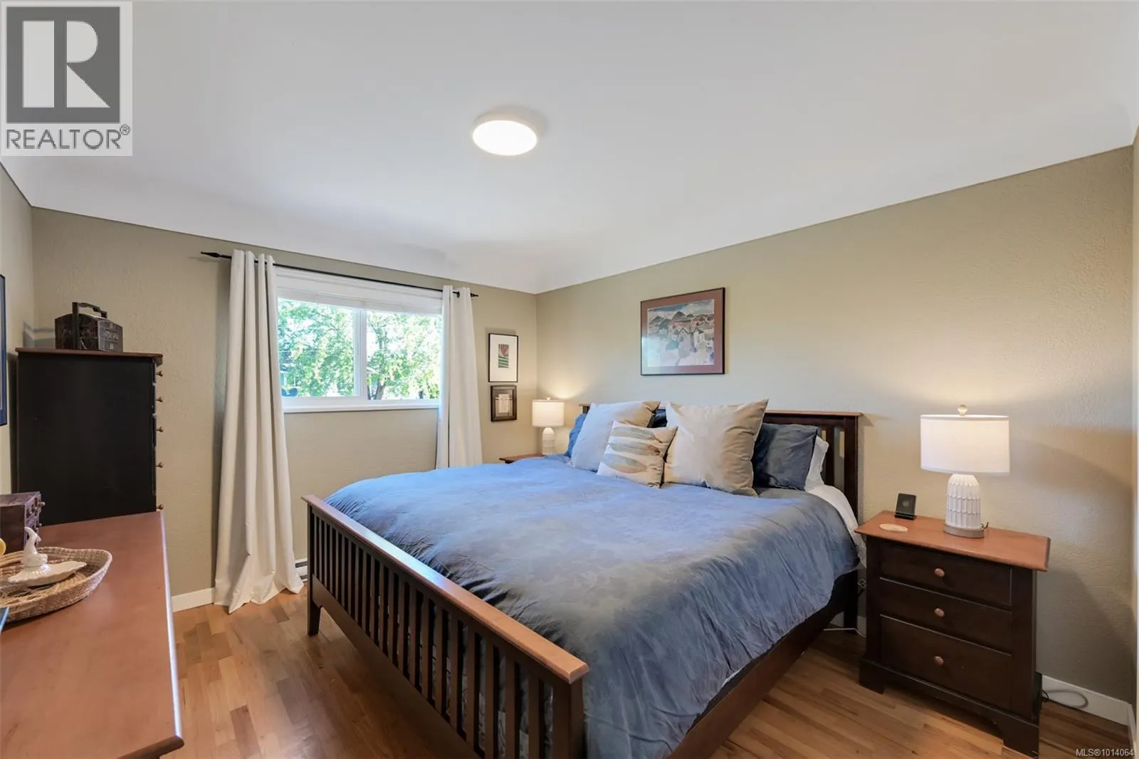 815 Leslie Dr