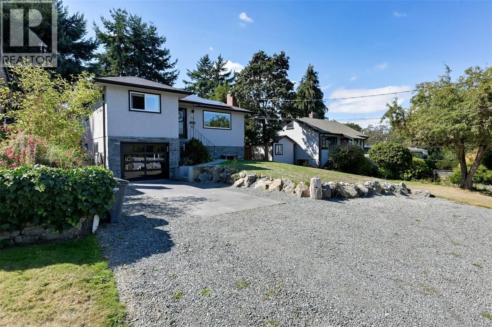 815 Leslie Dr