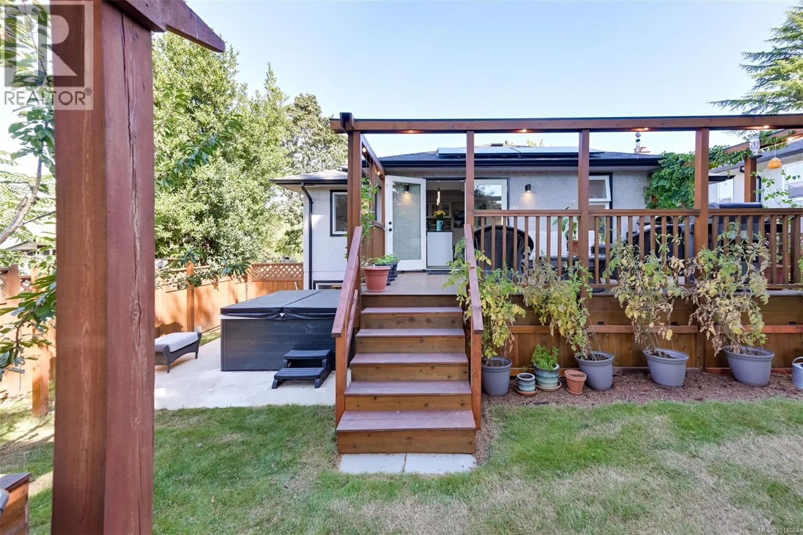815 Leslie Dr
