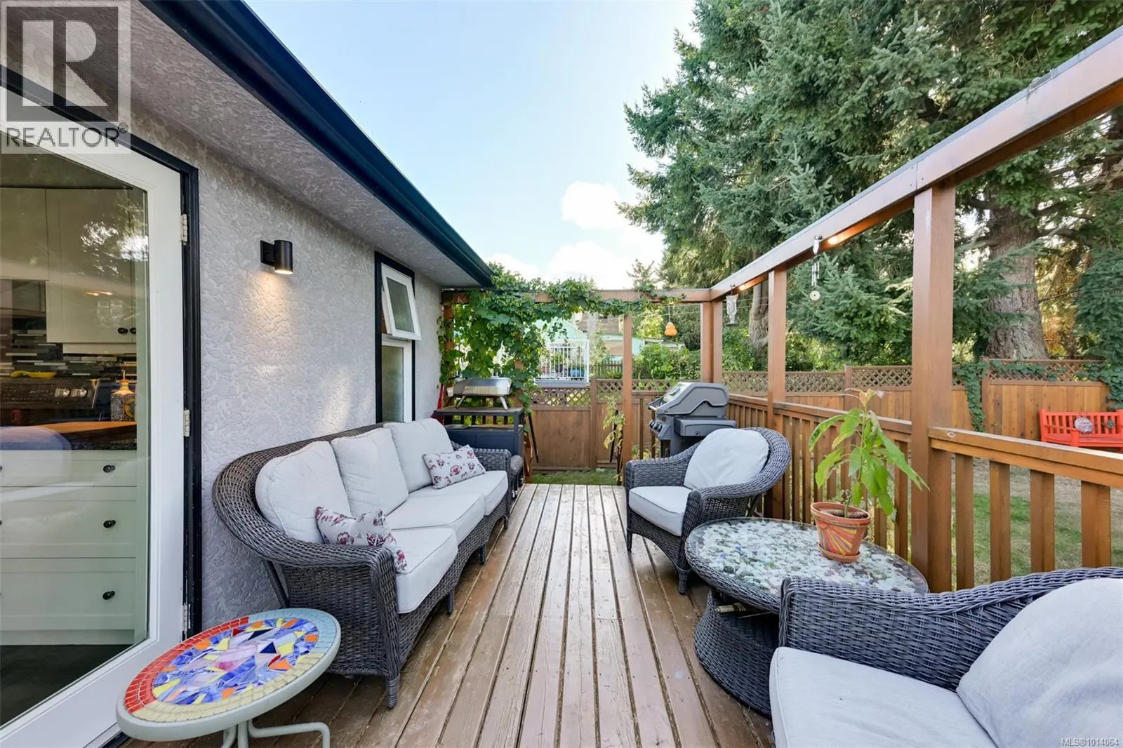 815 Leslie Dr