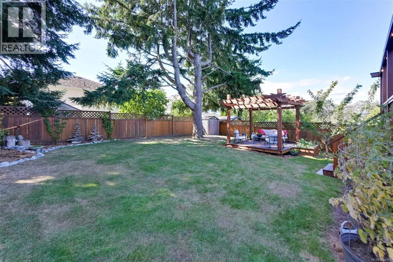 815 Leslie Dr