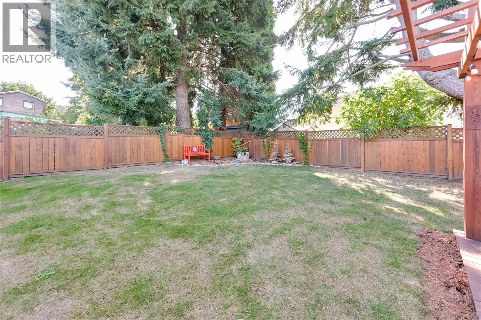 815 Leslie Dr