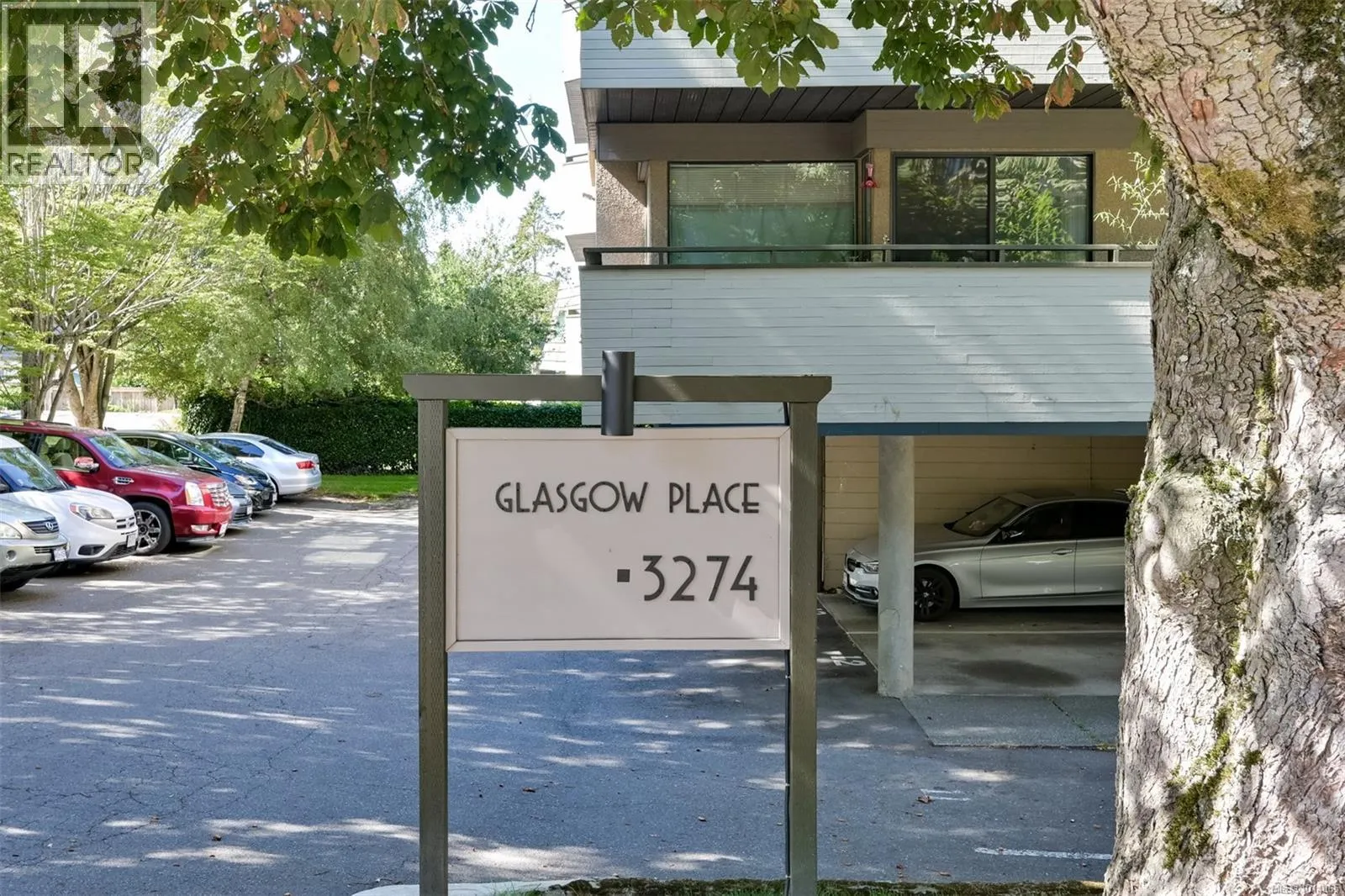101 3274 Glasgow Ave