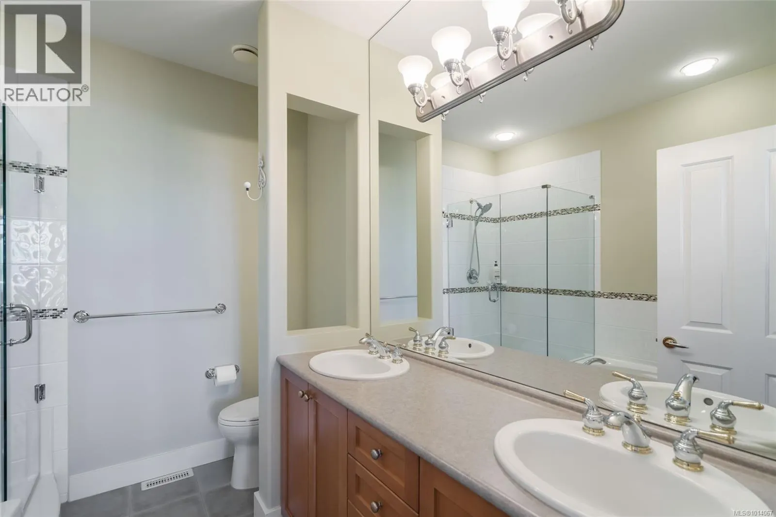 1315 Saturna Dr