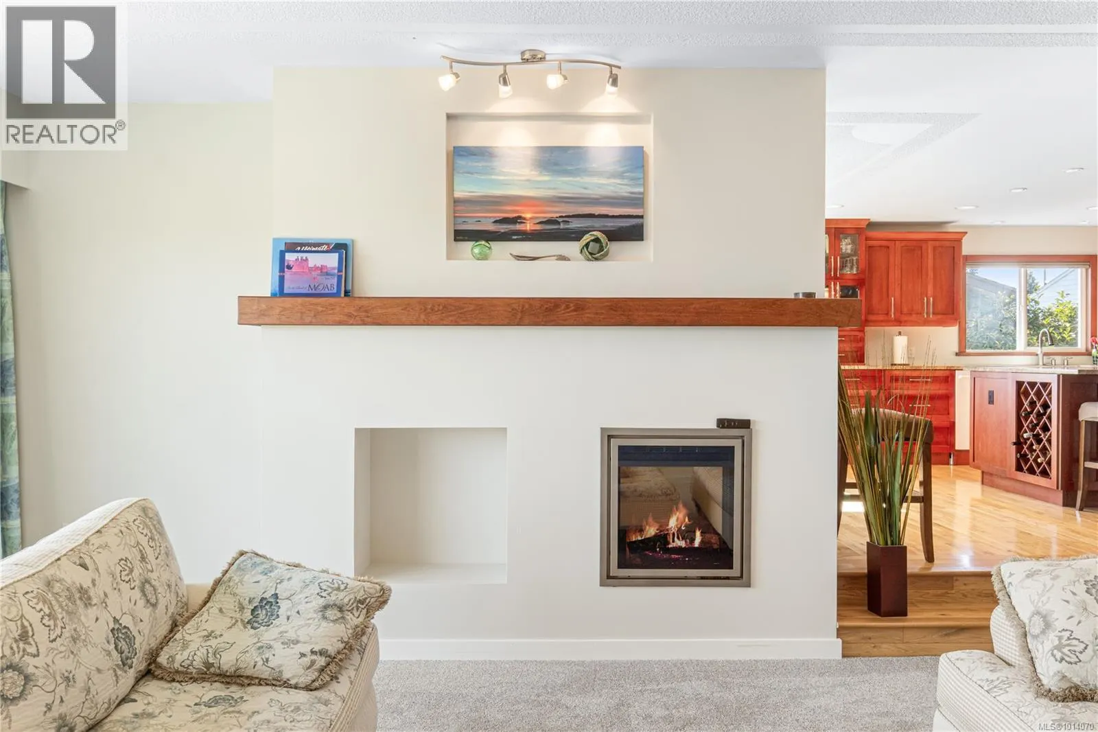 2815 Cosgrove Cres
