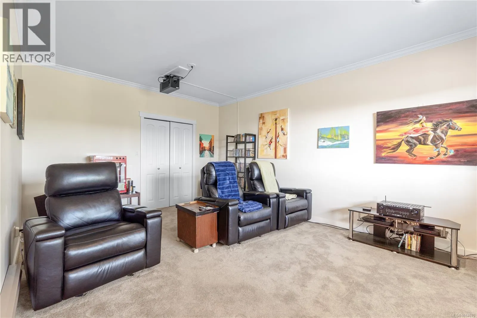 2815 Cosgrove Cres
